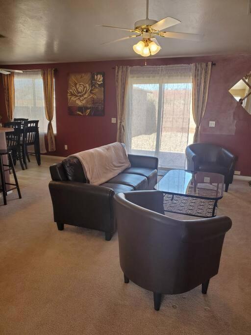 I Powell 3br, Jacuzzi, Bbq, Firepit Holiday home